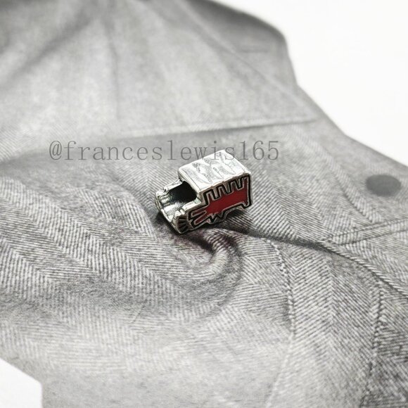 Pandora Keith Haring™ x Pandora Barking Dog Charm - Picture 4 of 4